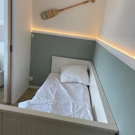 Laguna Dans Résidence Avec Piscine