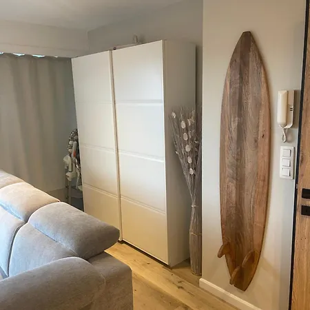 Laguna Dans Avec Piscine